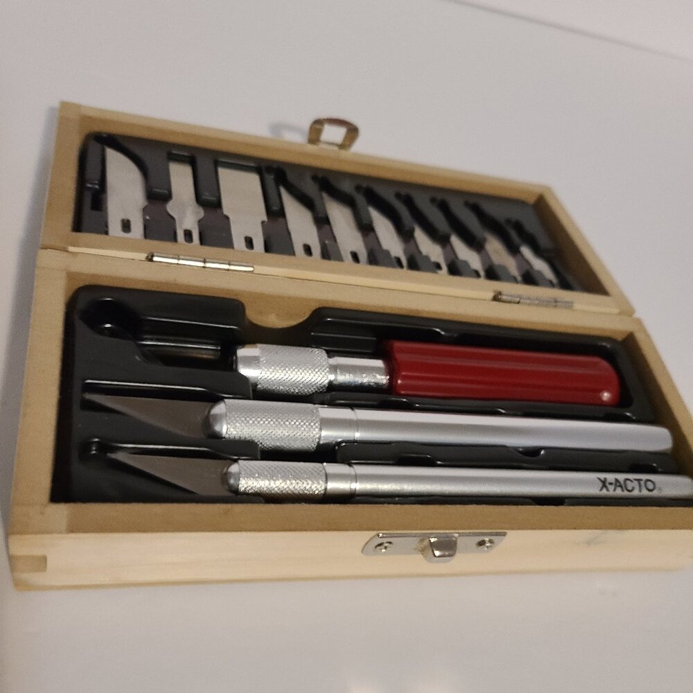 X-ACTO BASIC KNIFE SET-3PRECISION KNIVES-10 PRECISION BLADES-WOODEN CHEST - Picture 9 of 9